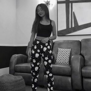 Meet your Posher, Pamela